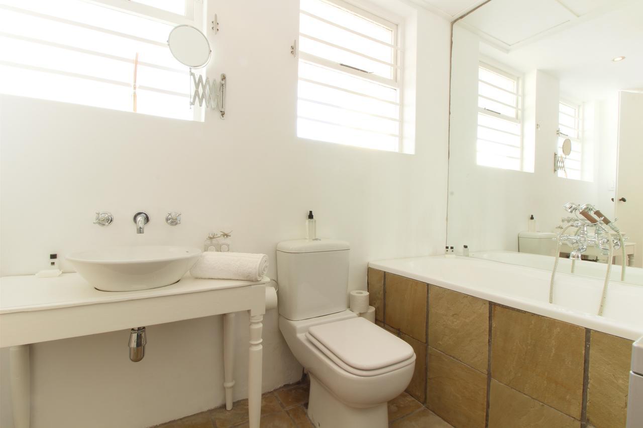 Vredenhof Apartments (Adults Only) Кейптаун Екстериор снимка