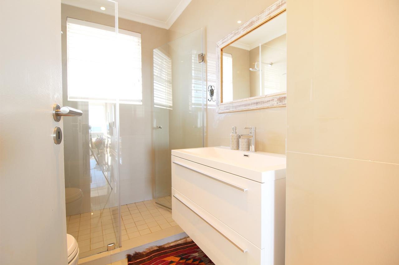 Vredenhof Apartments (Adults Only) Кейптаун Екстериор снимка
